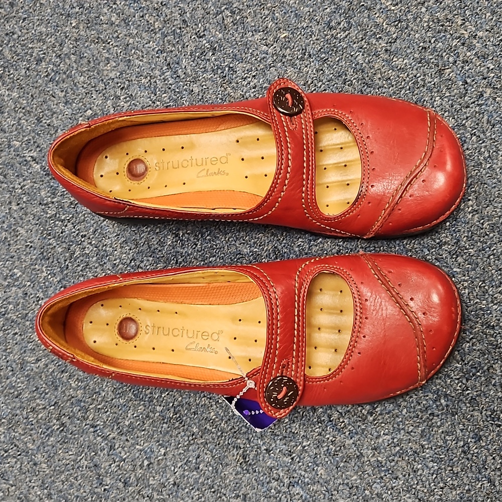💙 women's shoes Clark's unstructured red 7